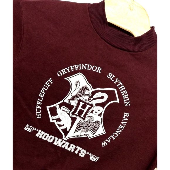 Harry Potter Hogwarts Houses Burgundy Size 14 Sweatshirt - Picture 1 of 5